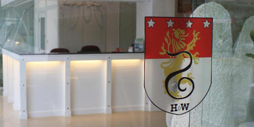 Santi White Hotel Phuket Kültér fotó